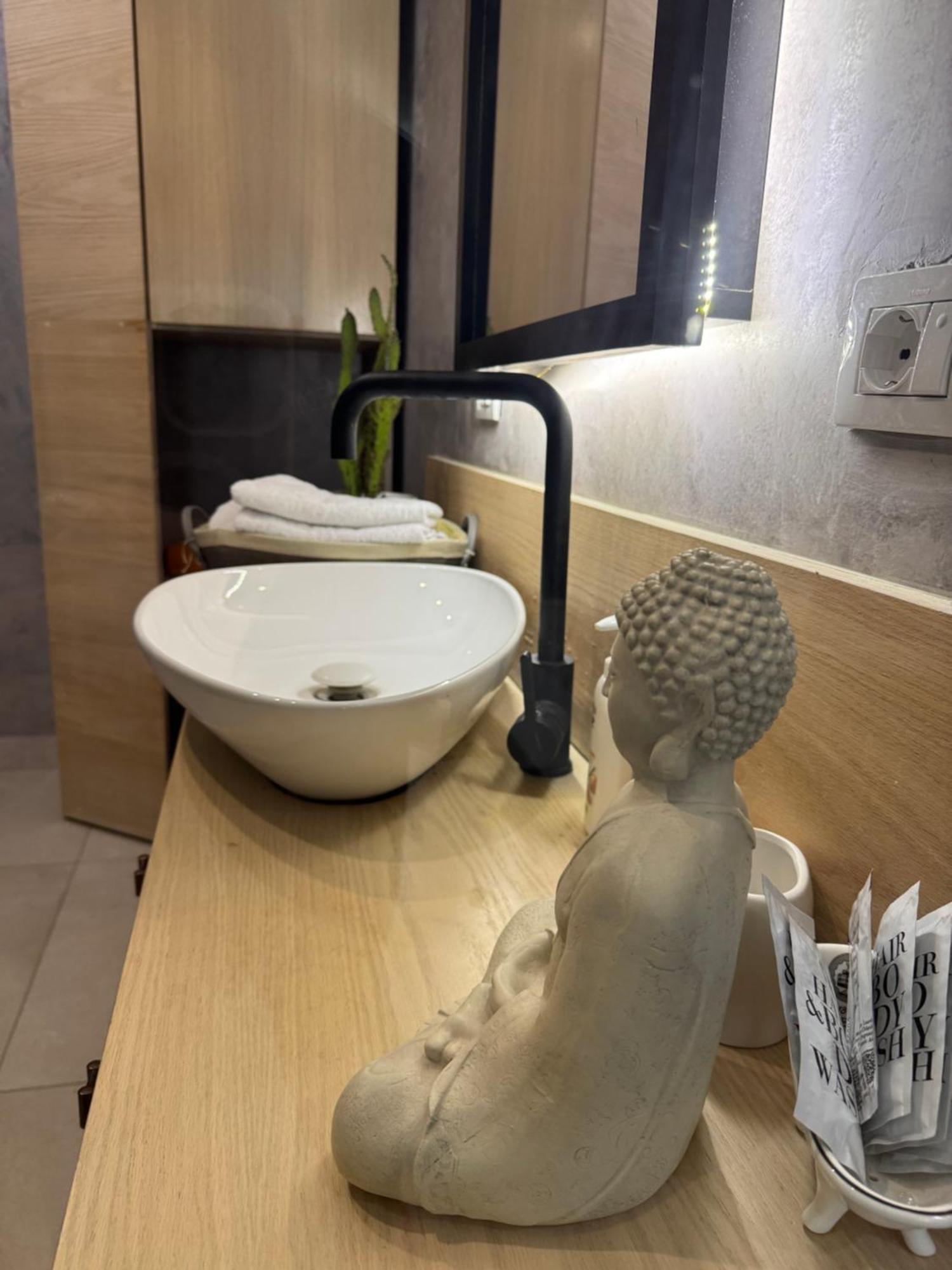 Vlora Studio Wlora